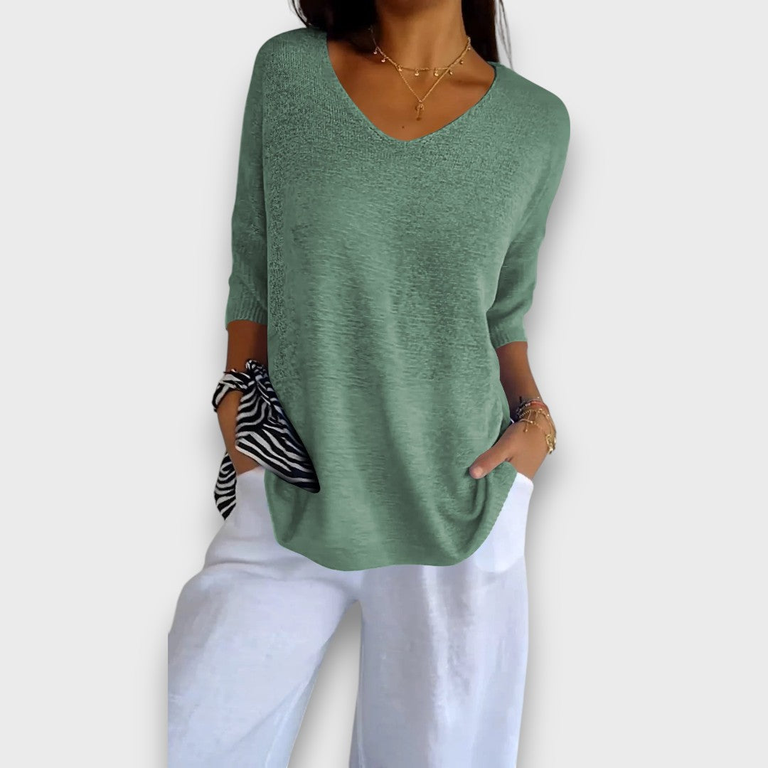 Amira – Elegant topp med V-ringning