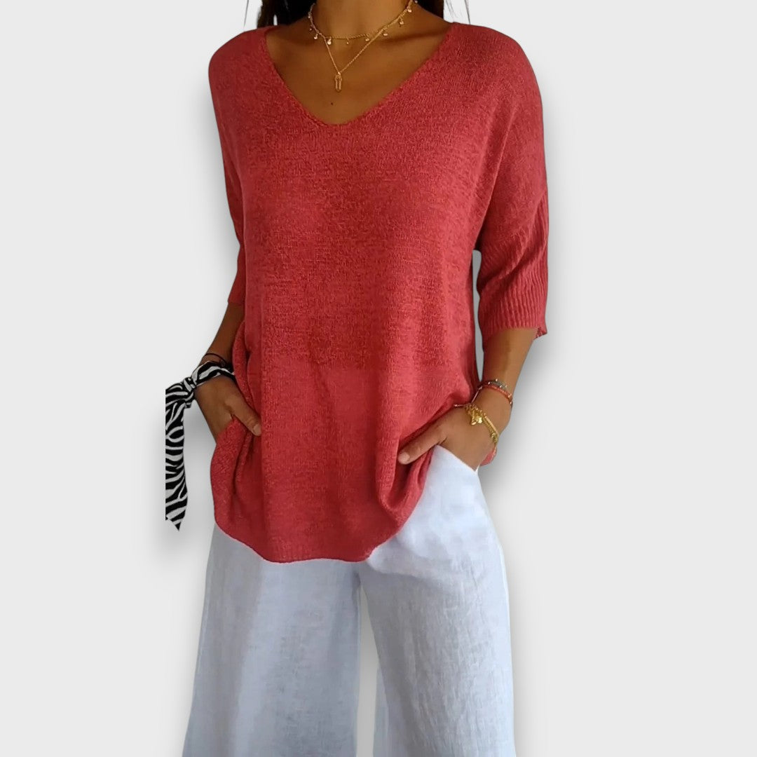 Amira – Elegant topp med V-ringning