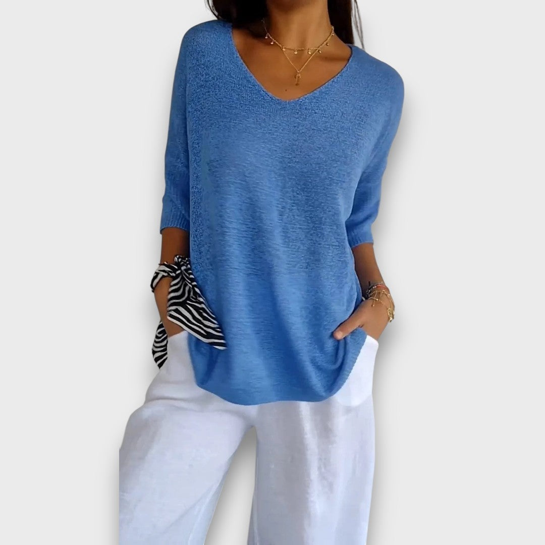 Amira – Elegant topp med V-ringning