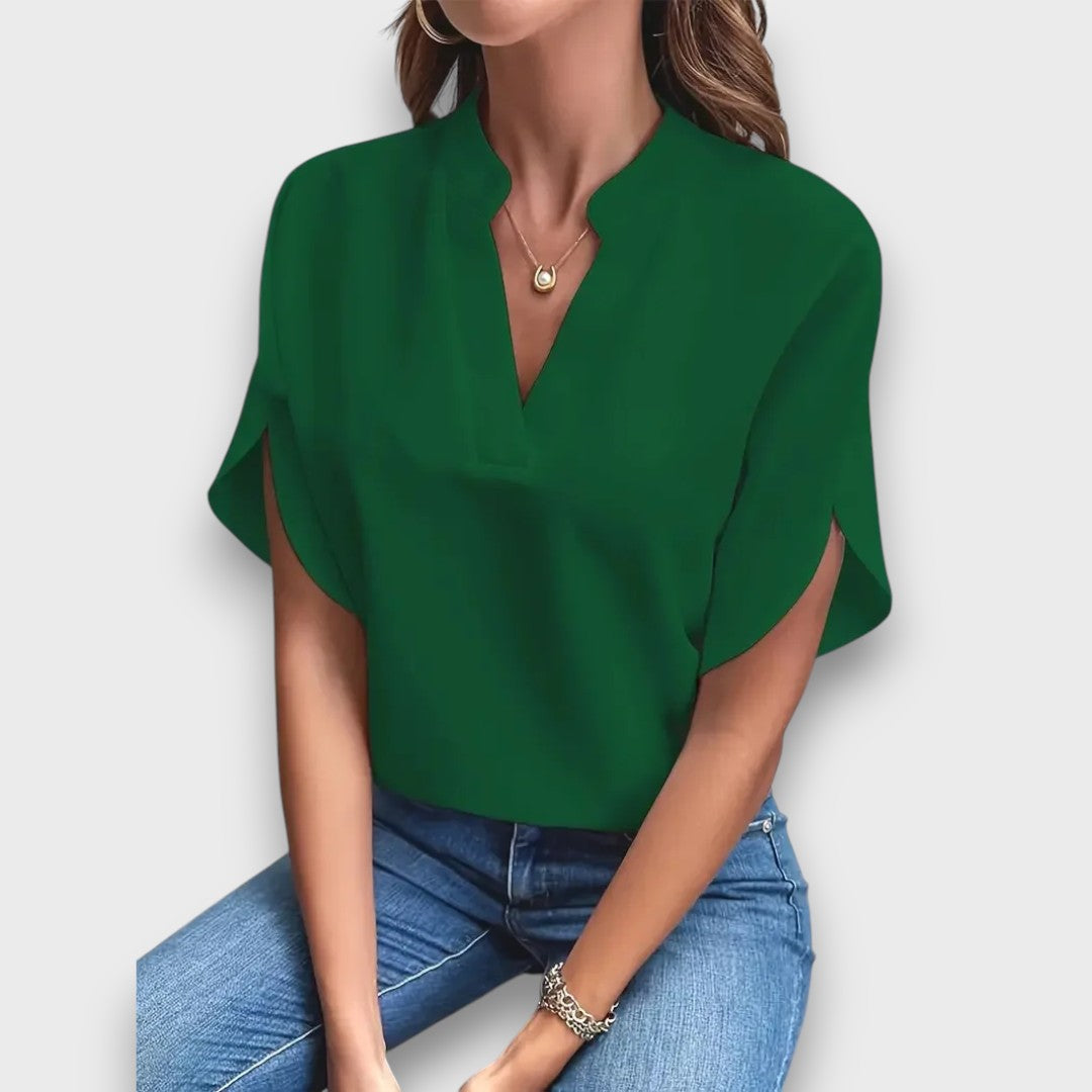 Auréline – V-ringad blus med förfinad drapering
